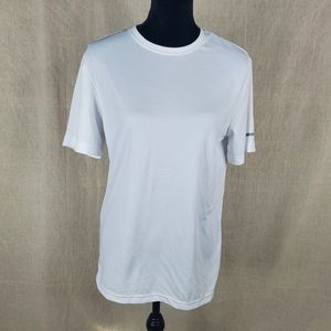 ☆ Athletic Works Regular Fit Quick Dry Tee in White Size Small